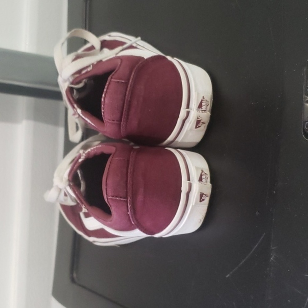 Vans Low Ward Burgundy Sneakers - Picture 3 of 10